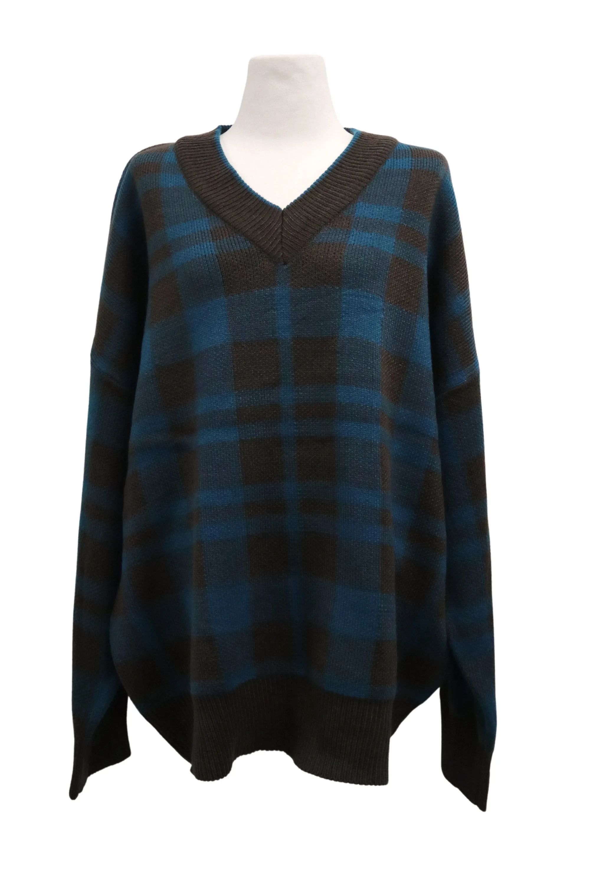 Alexis Oversized Sweater in Plaid