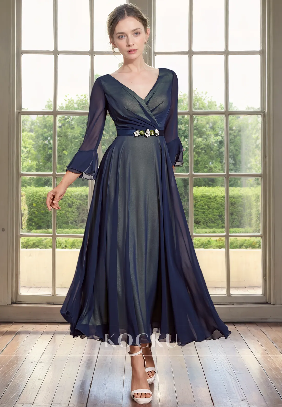 Chic & Modern A-Line V-Neck Long sleeves Cocktail Mother of the Bride Dress With Belt