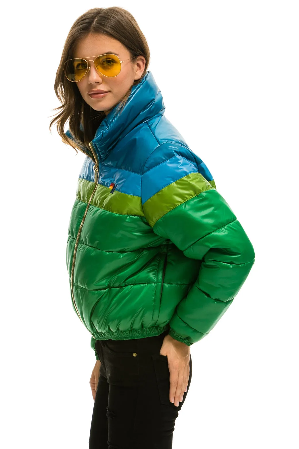 COLOR BLOCK LUXE APRES PUFFER JACKET - AMAZON GLOSSY