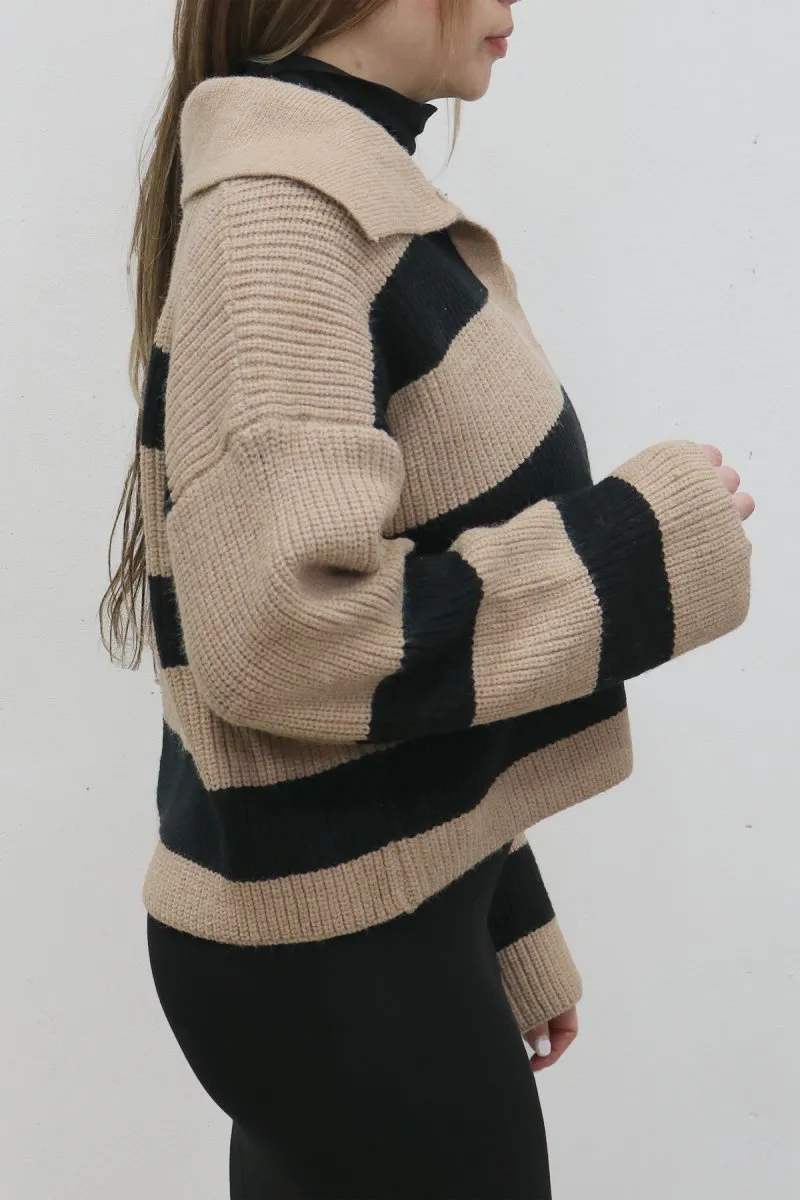 DANNA SWEATER (KHAKI/BLACK)