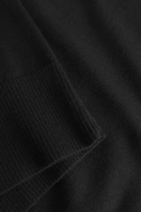 KURA MERINO KNIT - BLACK