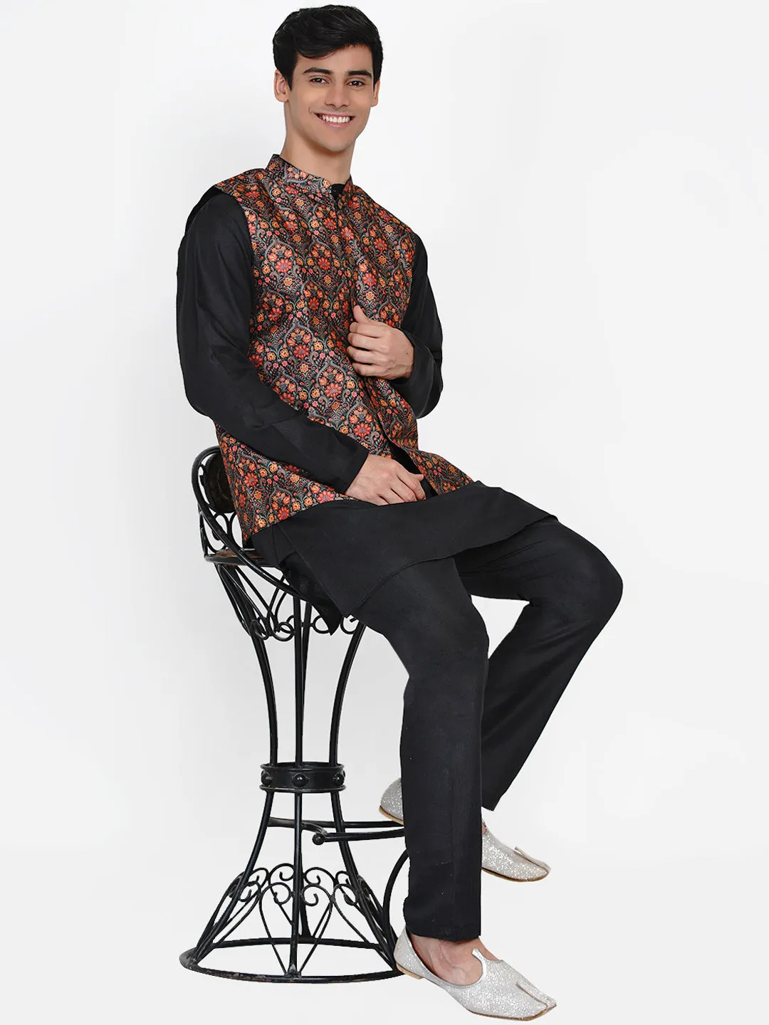 Men Black Ethnic Motifs Layered Kurta with Pyjamas