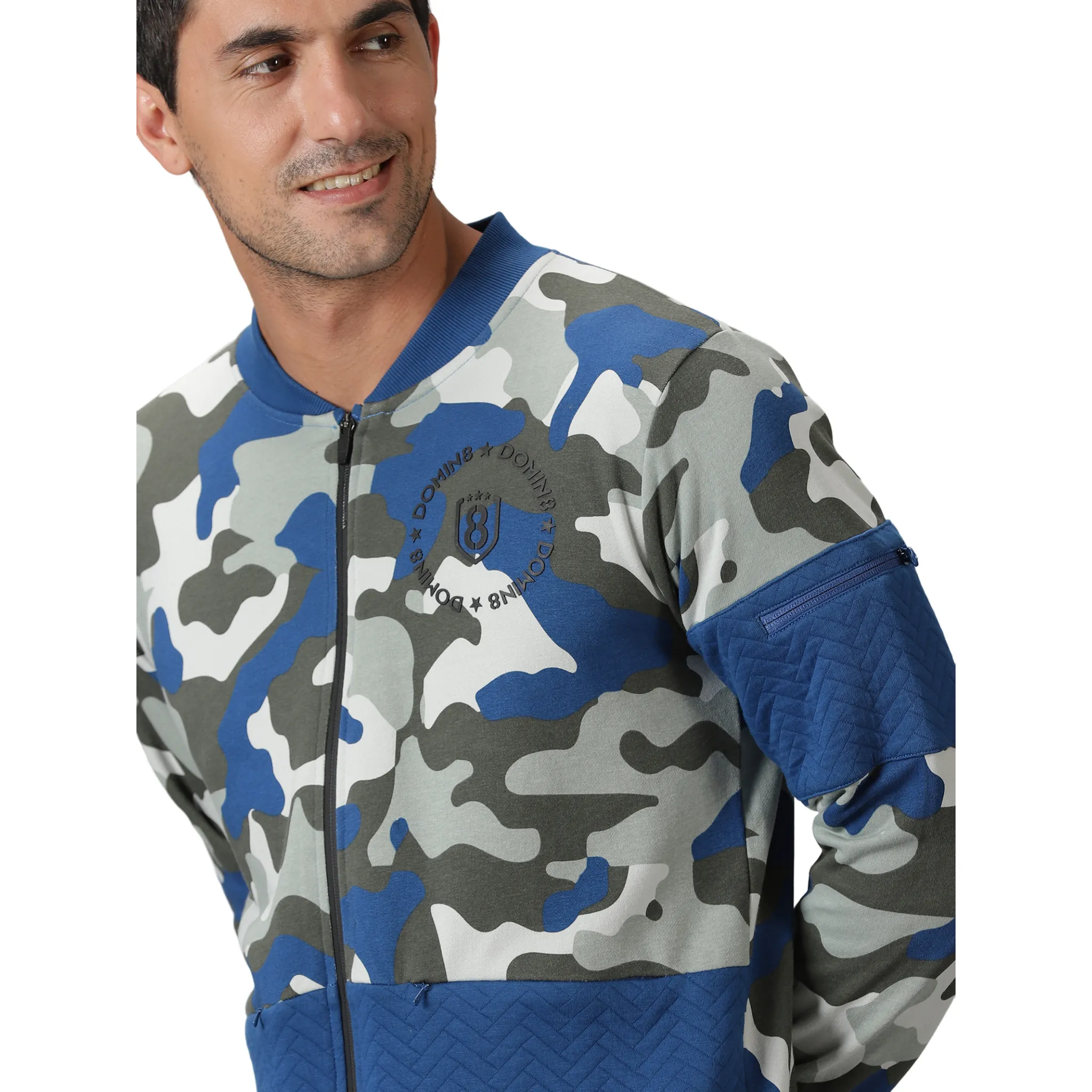 Men Camouflage Printed Quilted Jacket with Zipper closure.