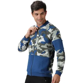 Men Camouflage Printed Quilted Jacket with Zipper closure.