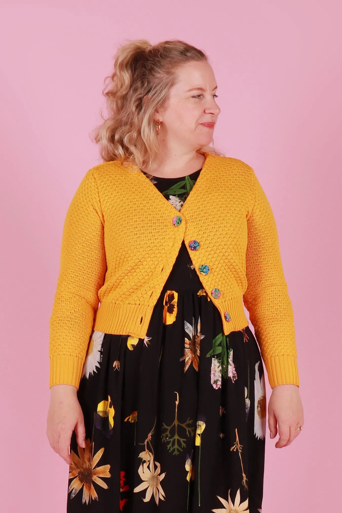 Primrose Cardie V Neck Crayon Yellow