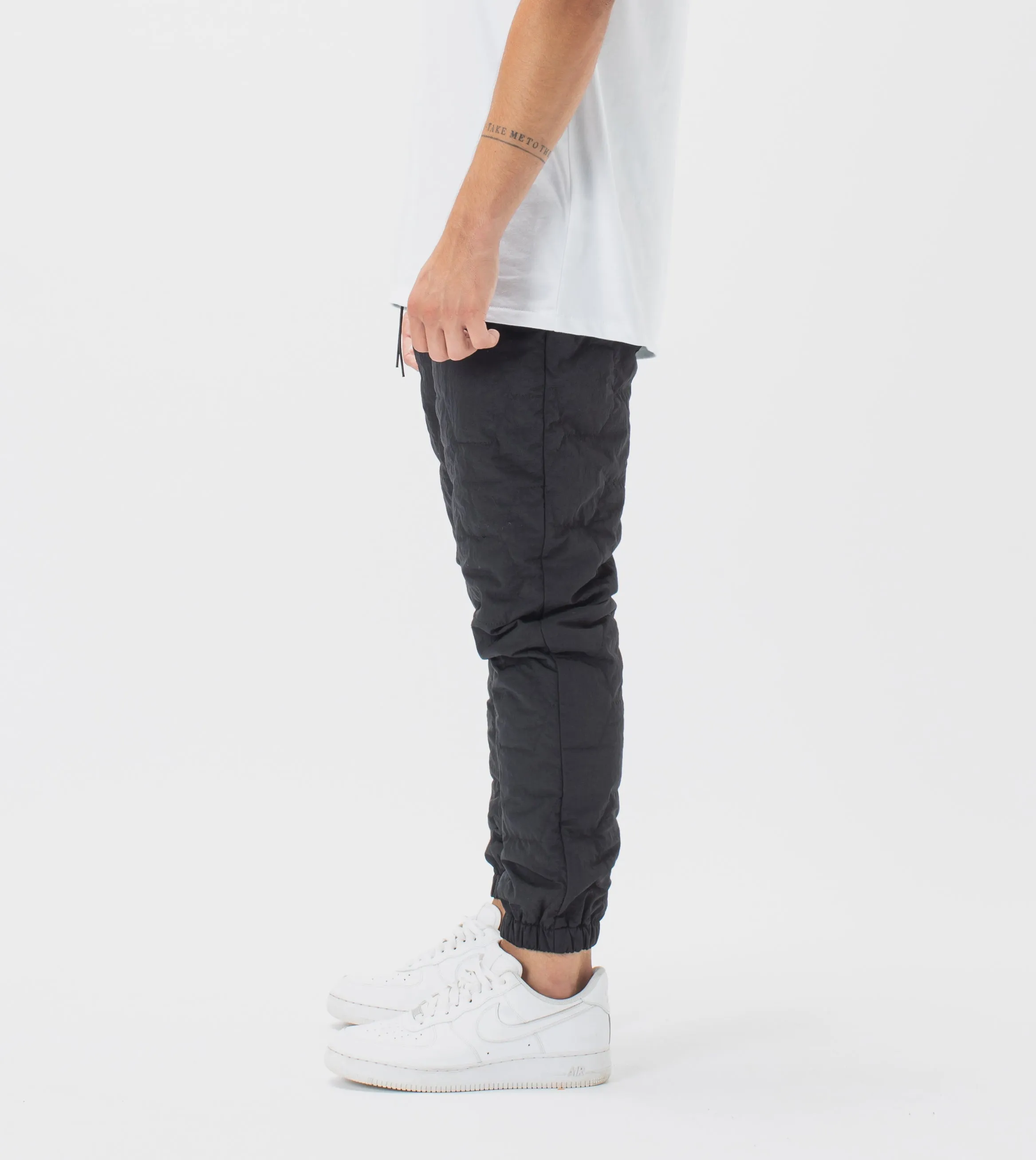 Quilted Jumpa Jogger Black